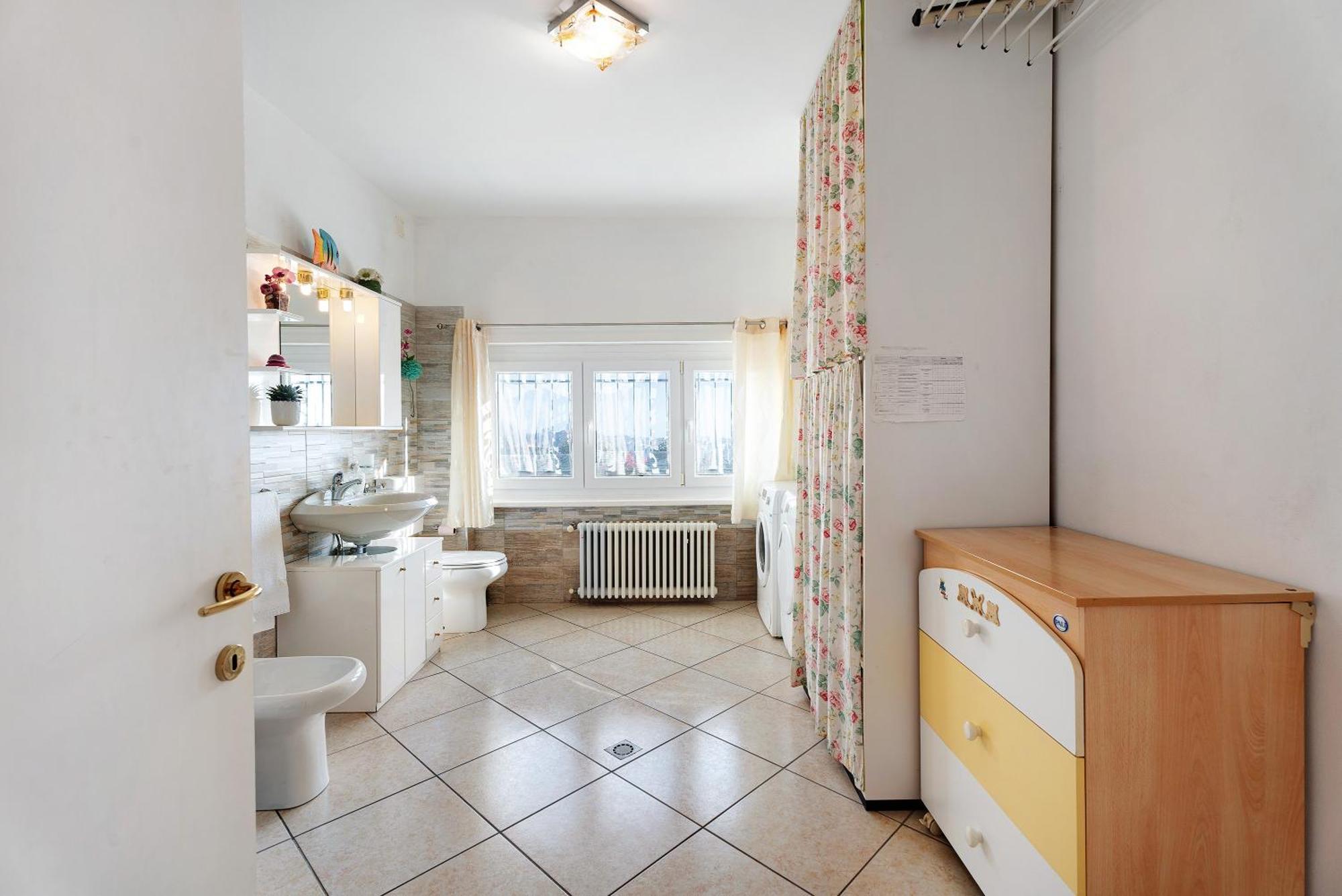 Casa Bella Διαμέρισμα Intra Εξωτερικό φωτογραφία